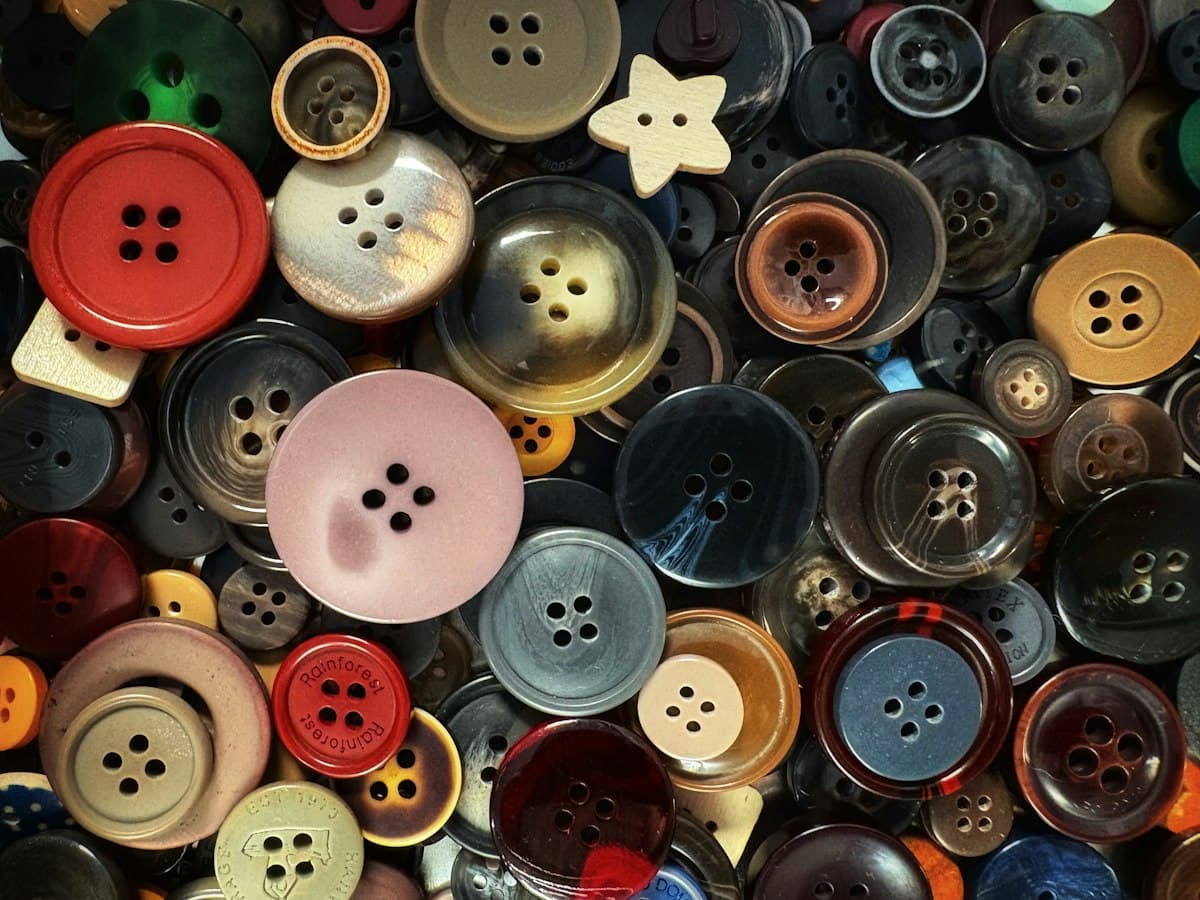 Buttons & embellishments