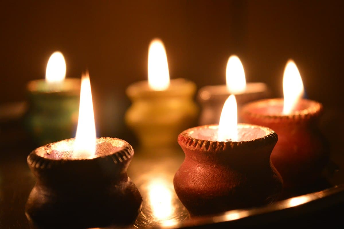 Clay diyas
